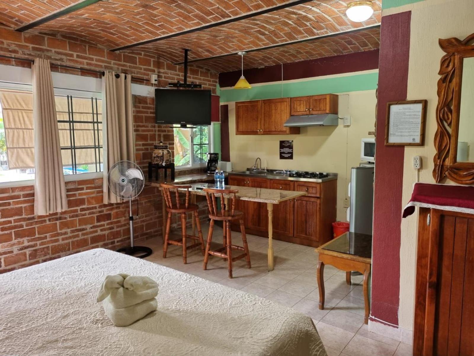 Casa De La Abuela Bed & Breakfast อาจิจิก ภายนอก รูปภาพ