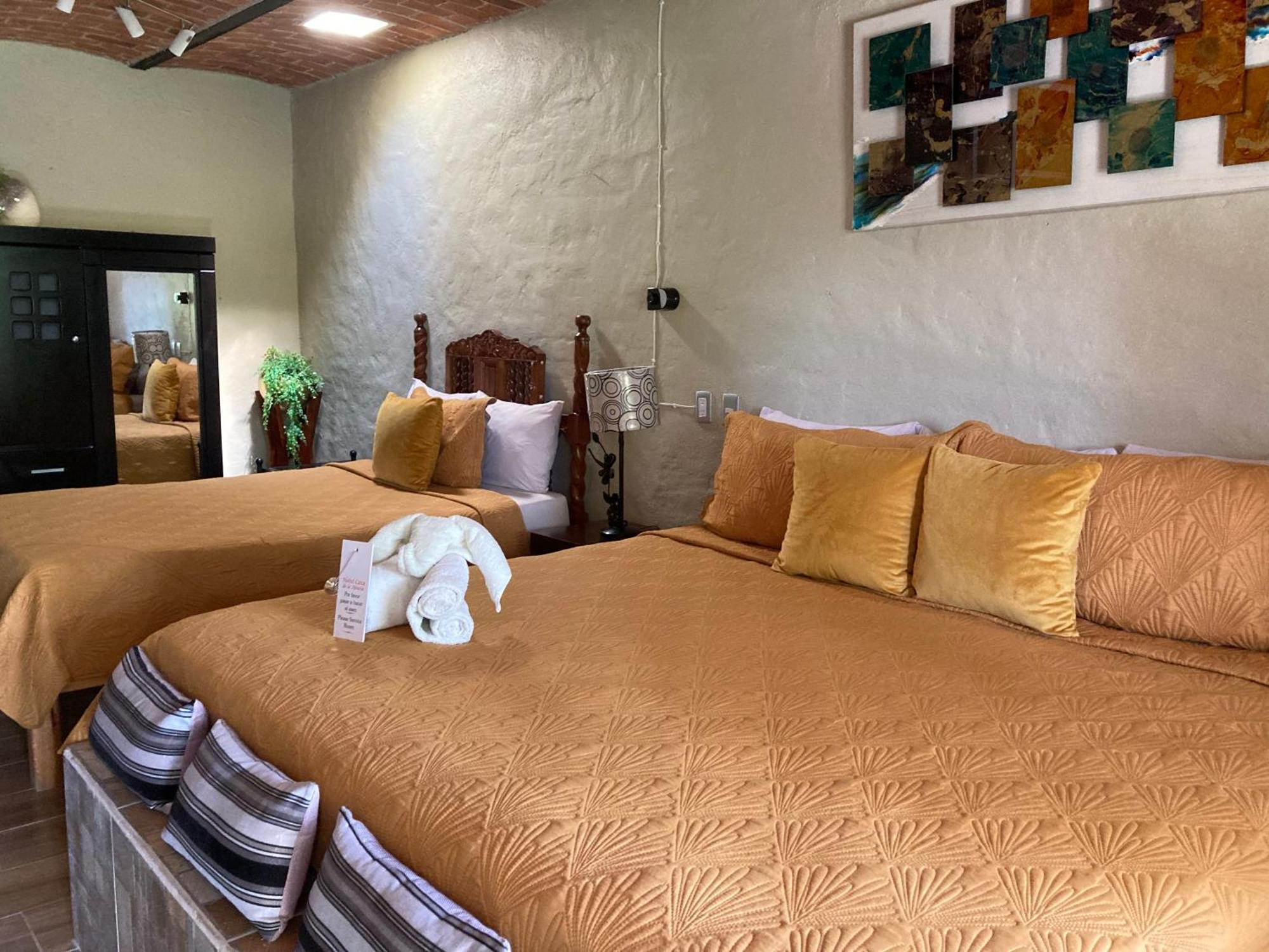 Casa De La Abuela Bed & Breakfast อาจิจิก ภายนอก รูปภาพ