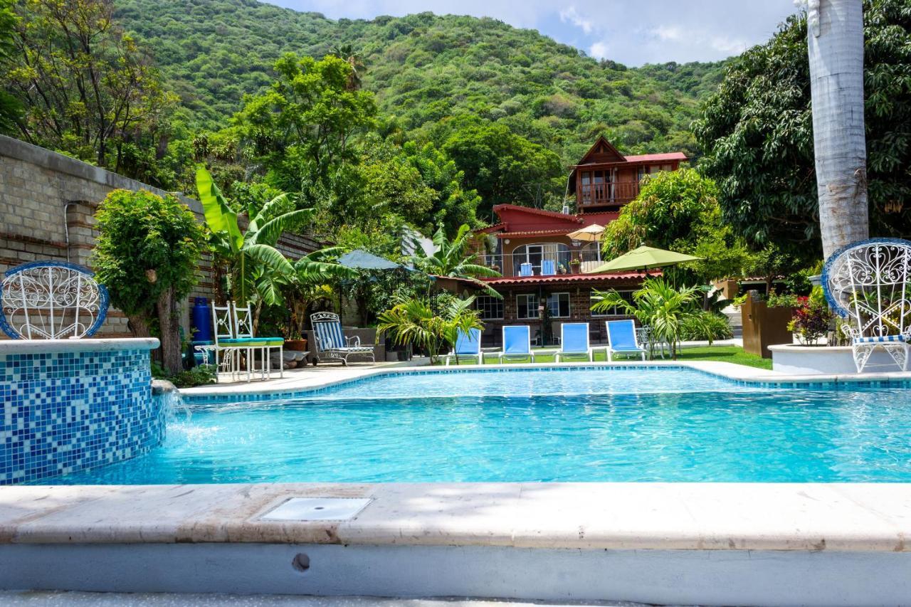 Casa De La Abuela Bed & Breakfast อาจิจิก ภายนอก รูปภาพ